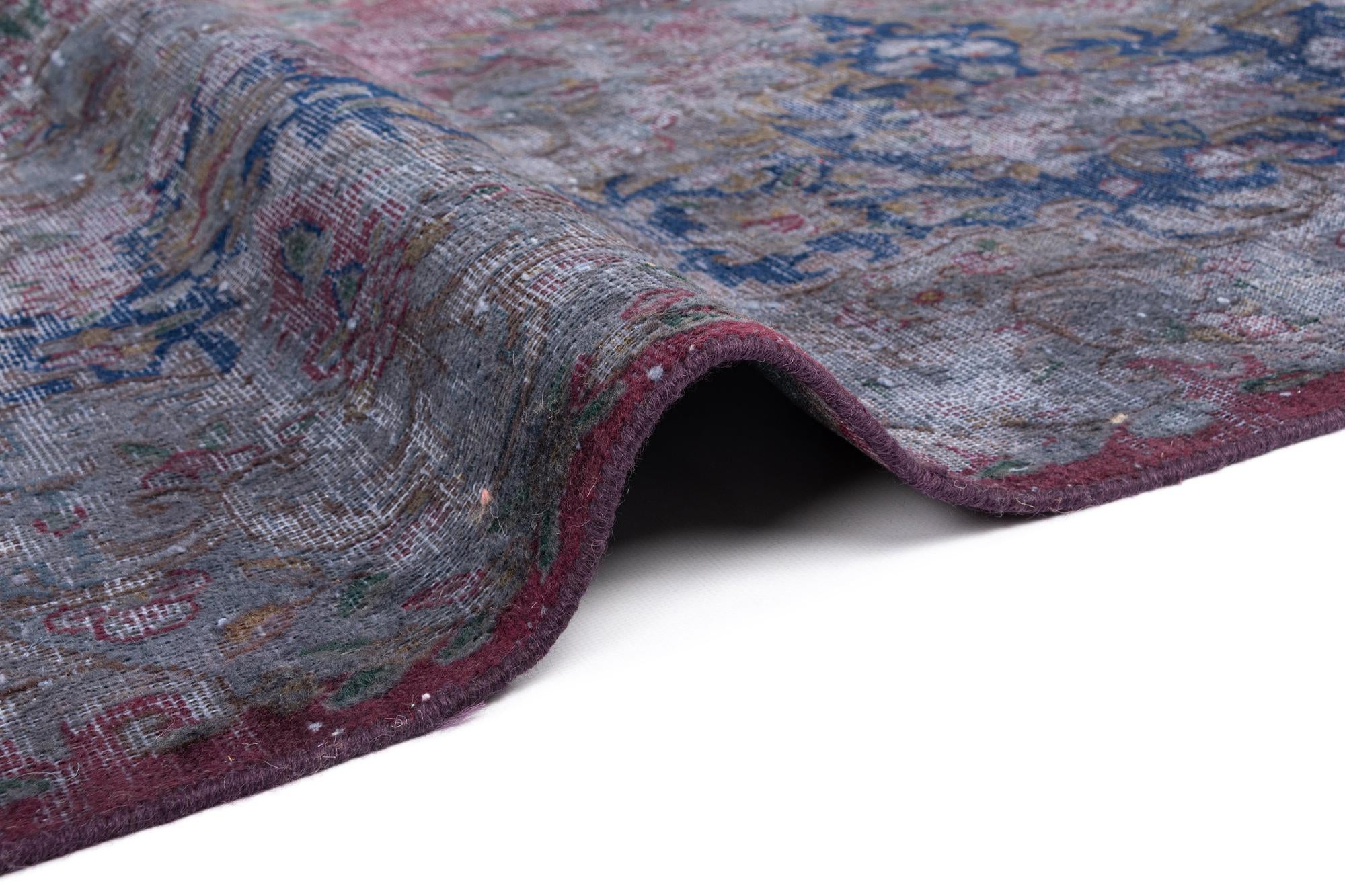 9' 11 x 12' 10 Vintage Royal Wool Rug