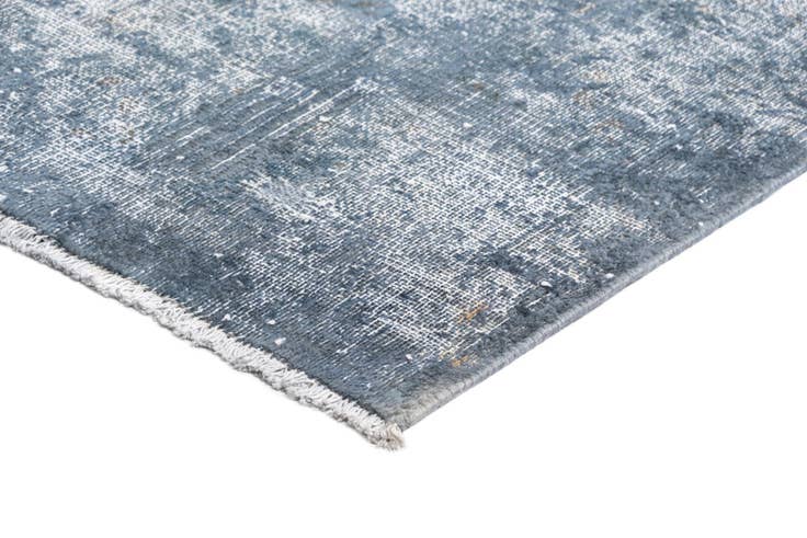 Detail image of 9' 6 x 13' 4 Vintage Royal Wool Rug