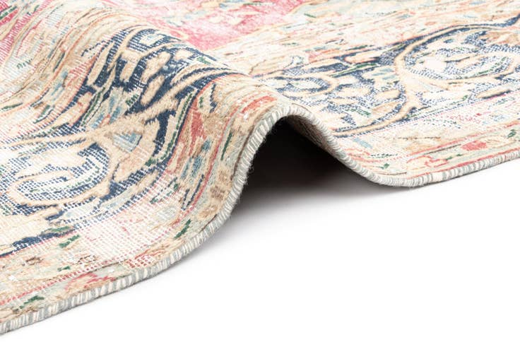 Detail image of 9' 4 x 13' Vintage Royal Wool Rug