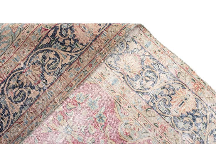 Detail image of 9' 4 x 13' Vintage Royal Wool Rug