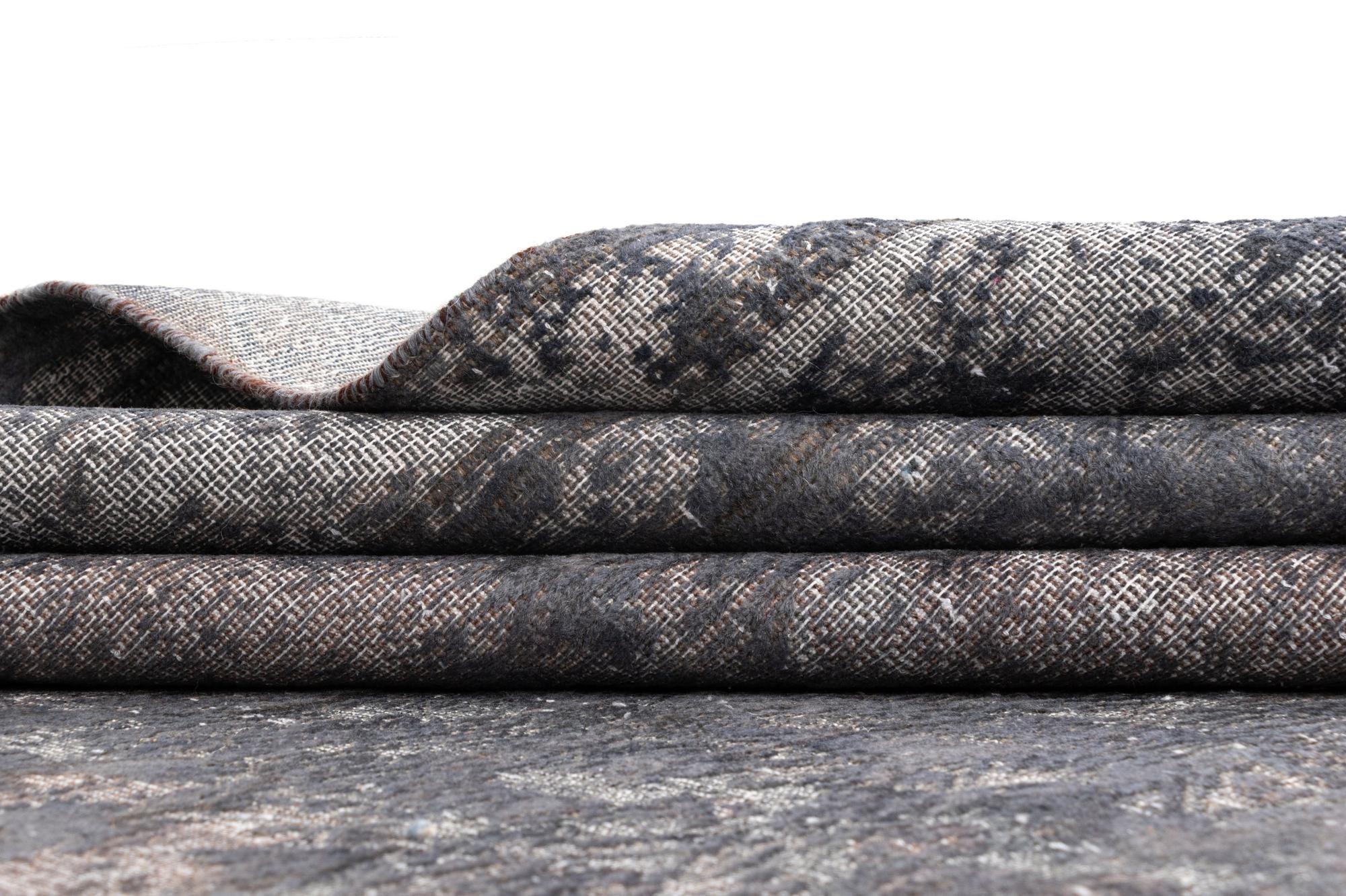 9' 10 x 13' 3 Vintage Royal Wool Rug