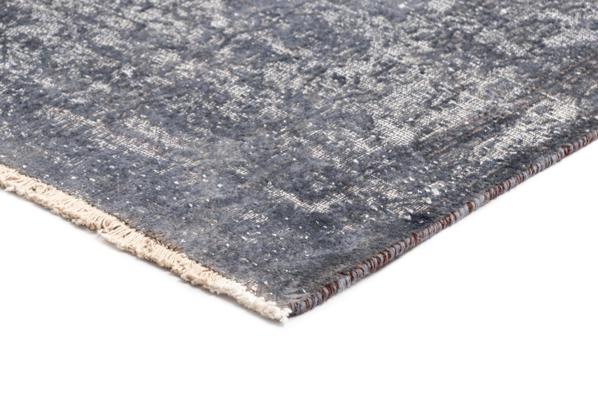 9' 10 x 13' 3 Vintage Royal Wool Rug