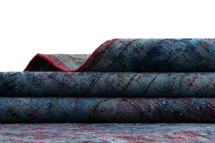 Detail image of 9' 11 x 12' 5 Vintage Royal Wool Rug