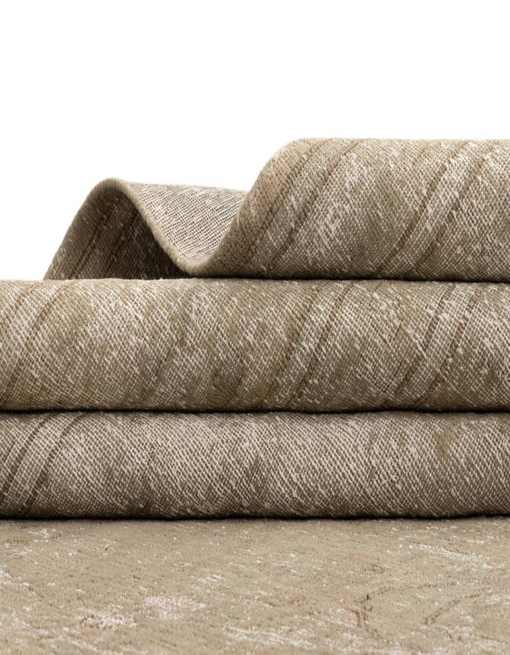 Detail image of 9' 8 x 12' 2 Vintage Royal Wool Rug