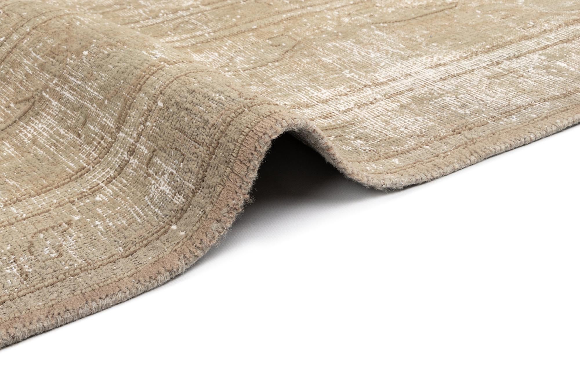 9' 8 x 12' 2 Vintage Royal Wool Rug