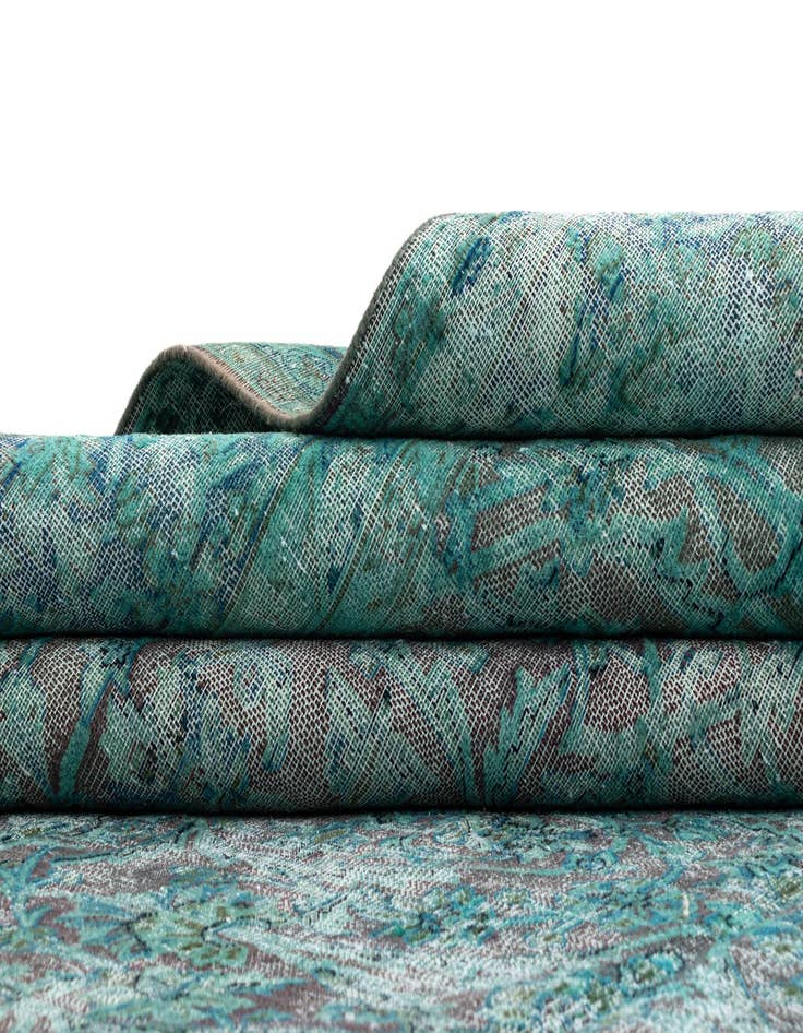 Detail image of 9' 8 x 12' 6 Vintage Royal Wool Rug