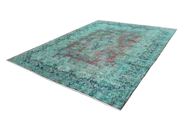 Detail image of 9' 10 x 12' 11 Vintage Royal Wool Rug