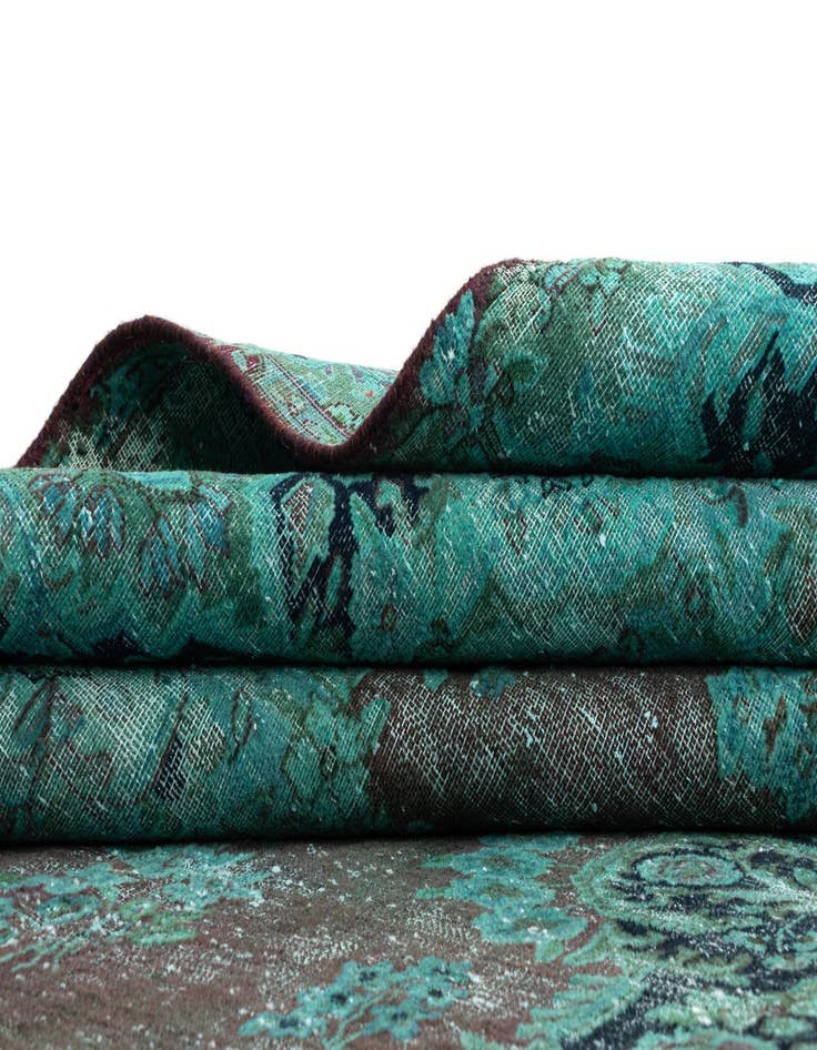 Detail image of 9' 10 x 12' 11 Vintage Royal Wool Rug