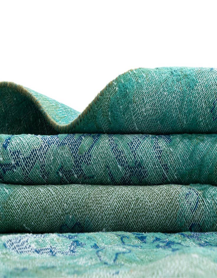 Detail image of 9' 10 x 12' 11 Vintage Royal Wool Rug