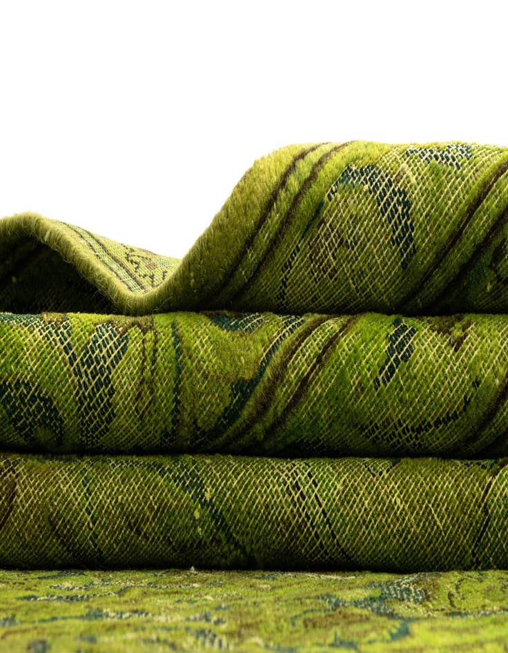 Detail image of 9' 8 x 13' 1 Vintage Royal Wool Rug