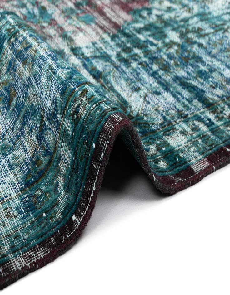 Detail image of 8' 4 x 11' 5 Vintage Royal Wool Rug