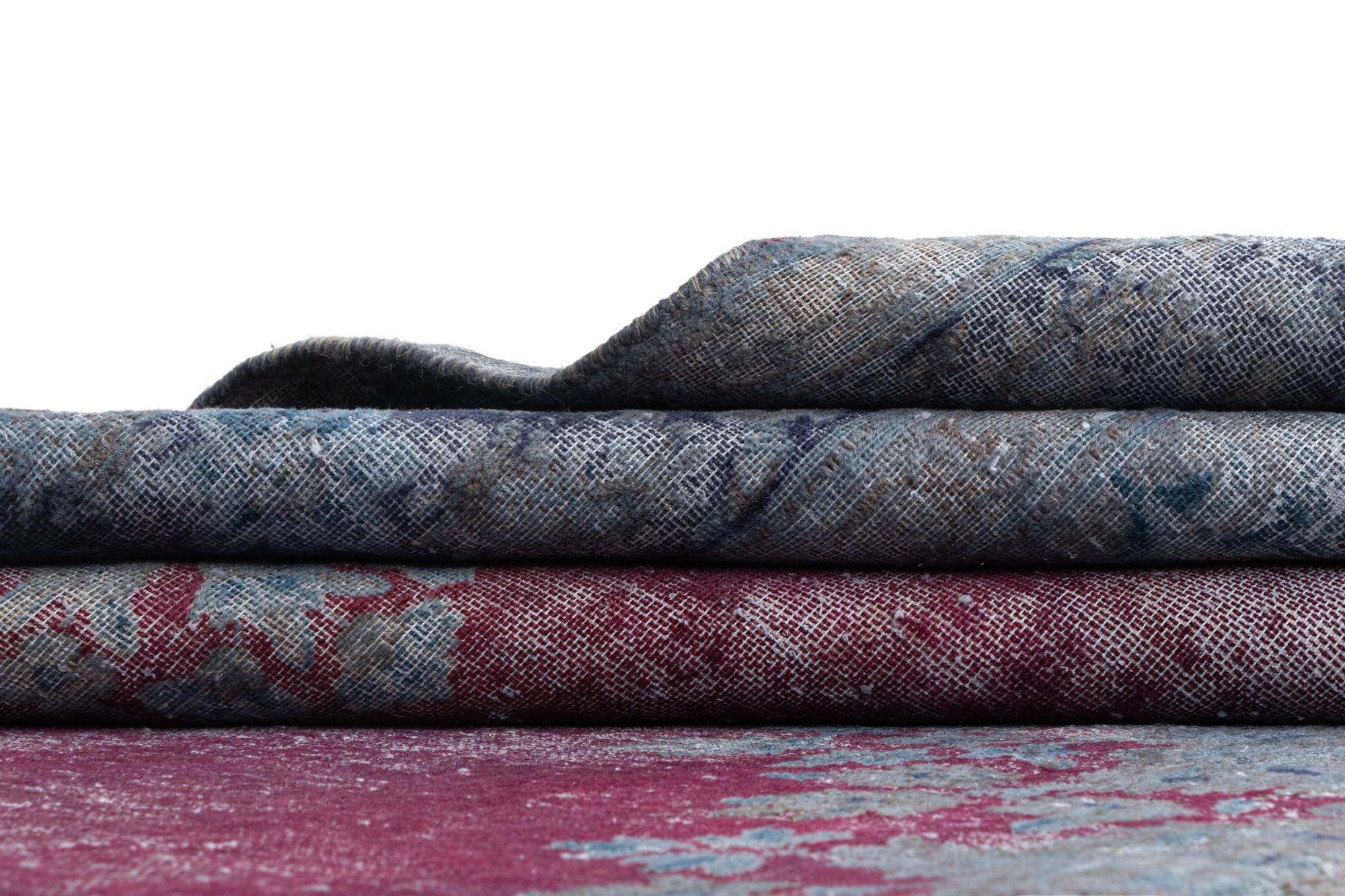 9' 9 x 11' 11 Vintage Royal Wool Rug