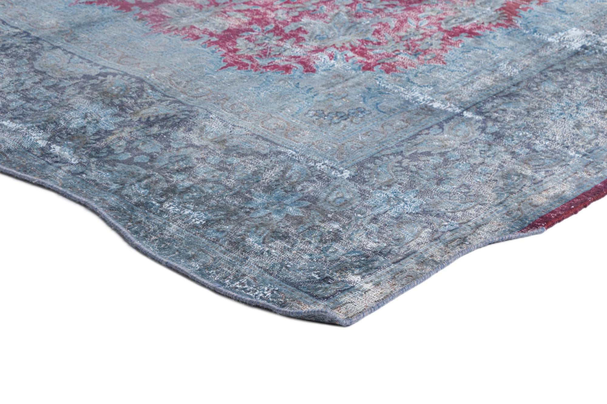 9' 9 x 11' 11 Vintage Royal Wool Rug