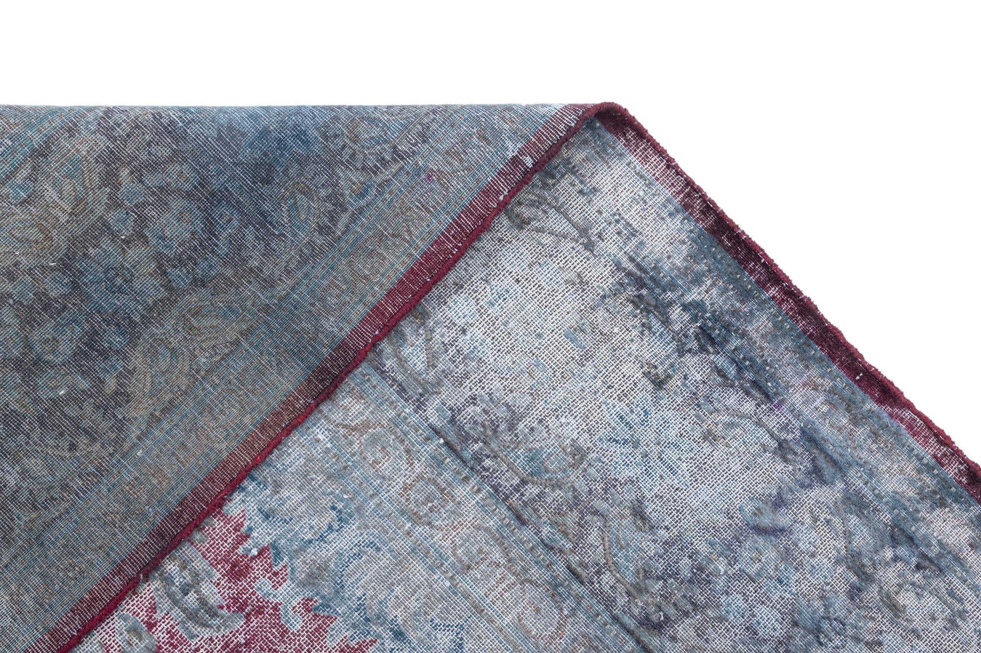 9' 9 x 11' 11 Vintage Royal Wool Rug