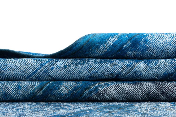 Detail image of 9' 11 x 14' 2 Vintage Royal Wool Rug