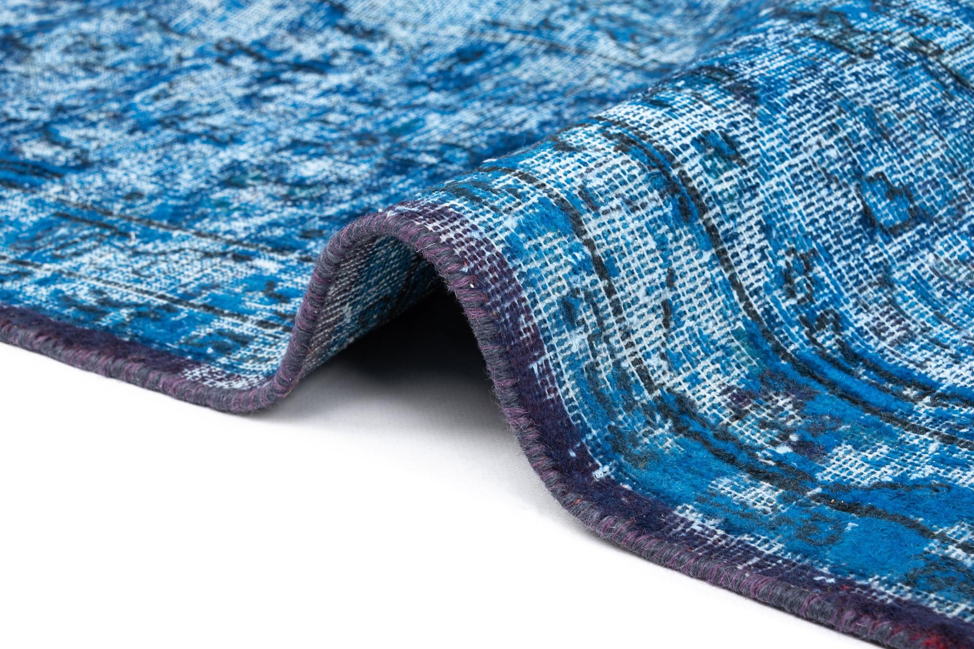 9' 10 x 12' 8 Vintage Royal Wool Rug
