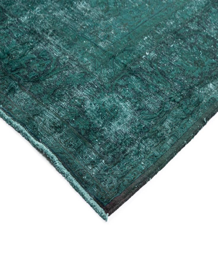 Detail image of 9' 11 x 12' 4 Vintage Royal Wool Rug