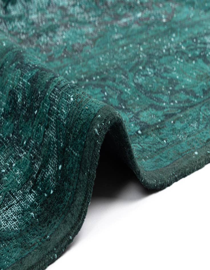 Detail image of 9' 11 x 12' 4 Vintage Royal Wool Rug