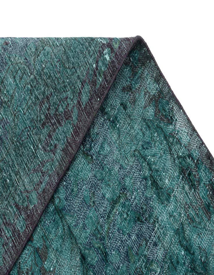 Detail image of 9' 9 x 12' 8 Vintage Royal Wool Rug