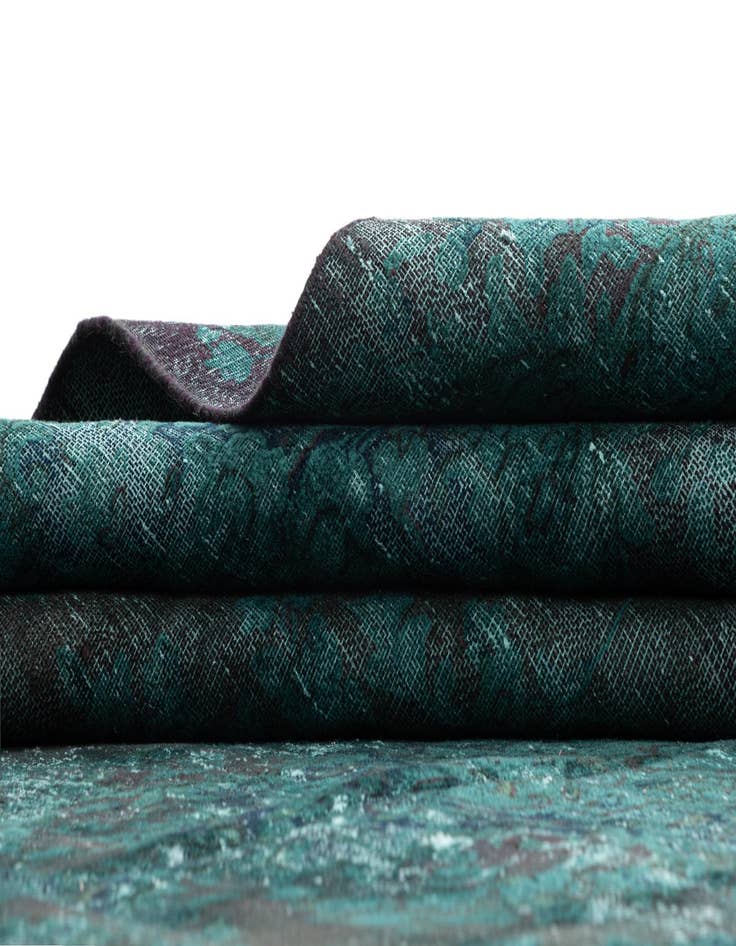 Detail image of 9' 9 x 12' 8 Vintage Royal Wool Rug