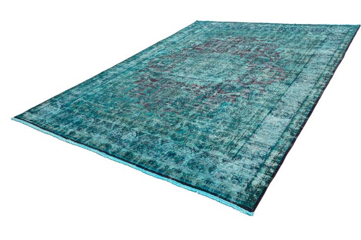 Detail image of 9' 5 x 12' 11 Vintage Royal Wool Rug