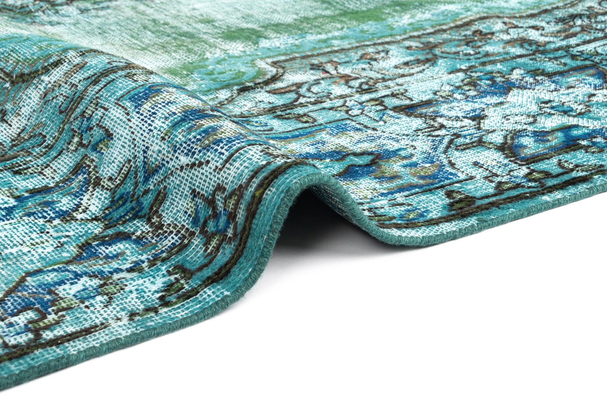 6' 10 x 9' 10 Vintage Royal Wool Rug