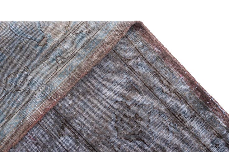Detail image of 9' 9 x 12' 10 Vintage Royal Wool Rug