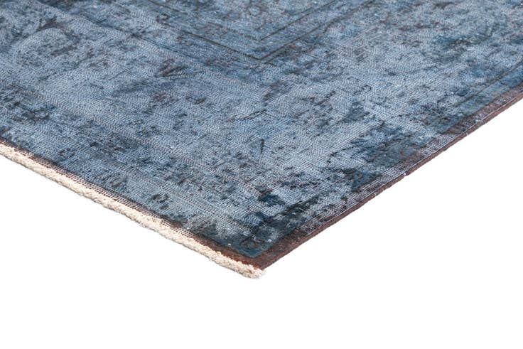 Detail image of 9' 9 x 12' 7 Vintage Royal Wool Rug