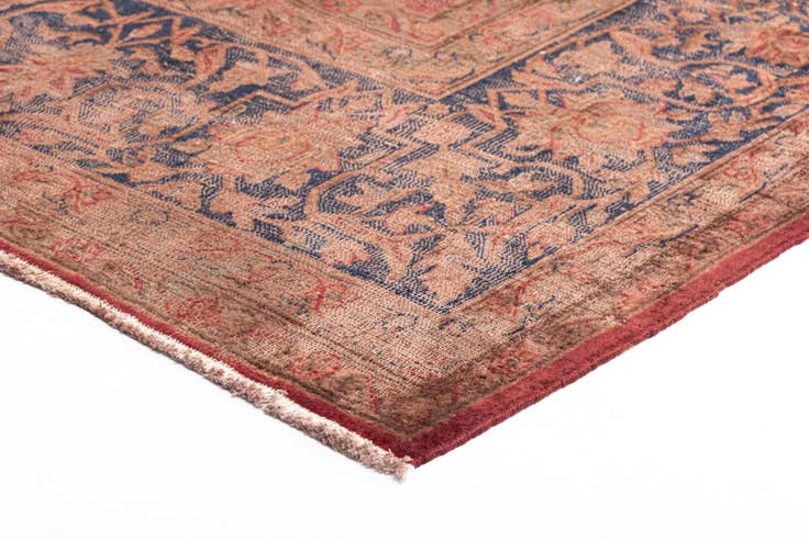 Detail image of 9' 10 x 13' 5 Vintage Royal Wool Rug