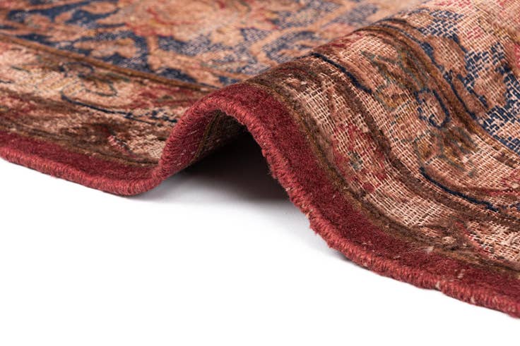 Detail image of 9' 10 x 13' 5 Vintage Royal Wool Rug
