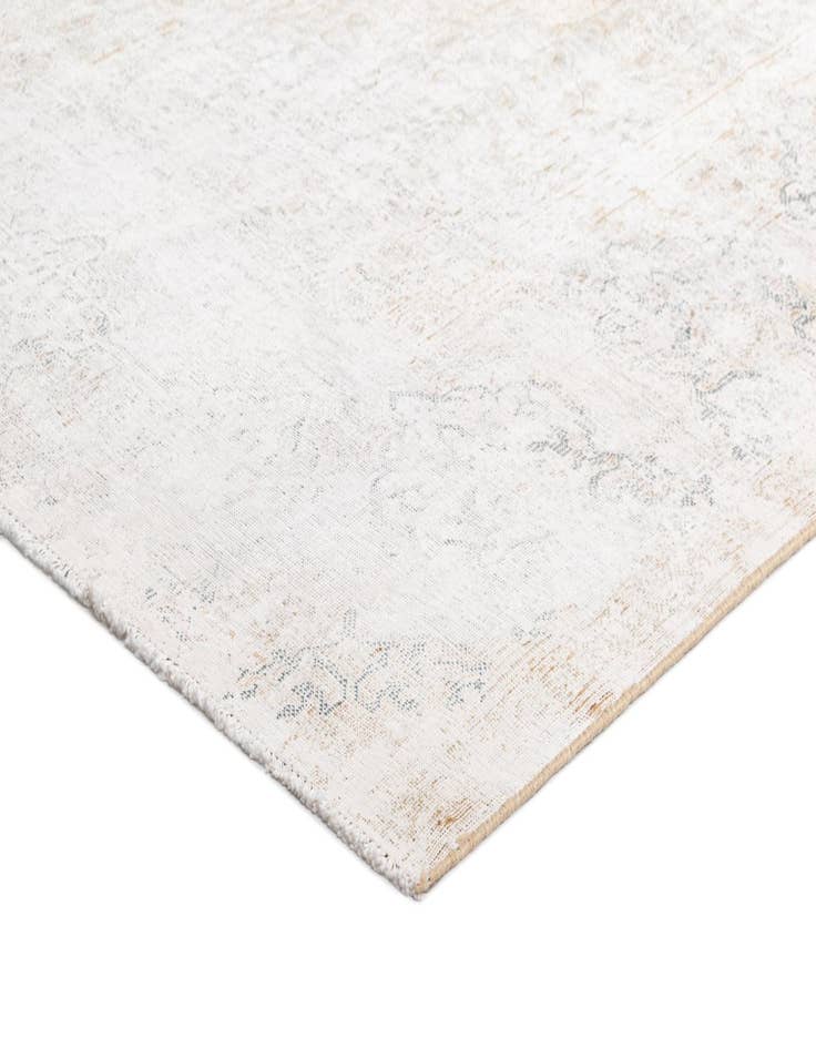 Detail image of 9' 10 x 12' 7 Vintage Royal Wool Rug