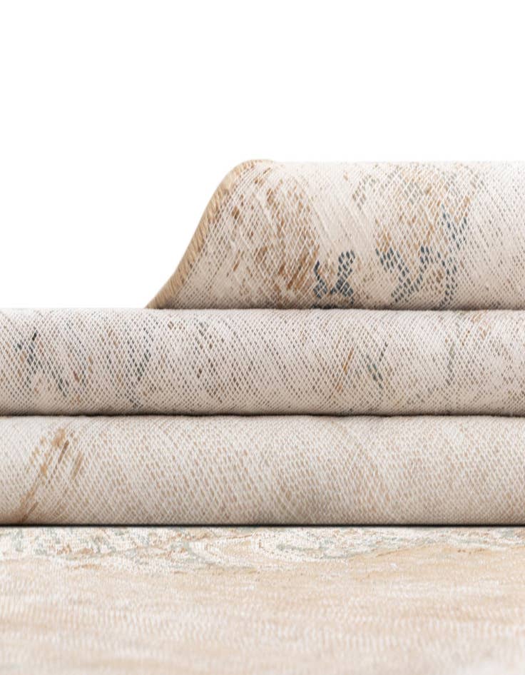 Detail image of 9' 10 x 12' 7 Vintage Royal Wool Rug