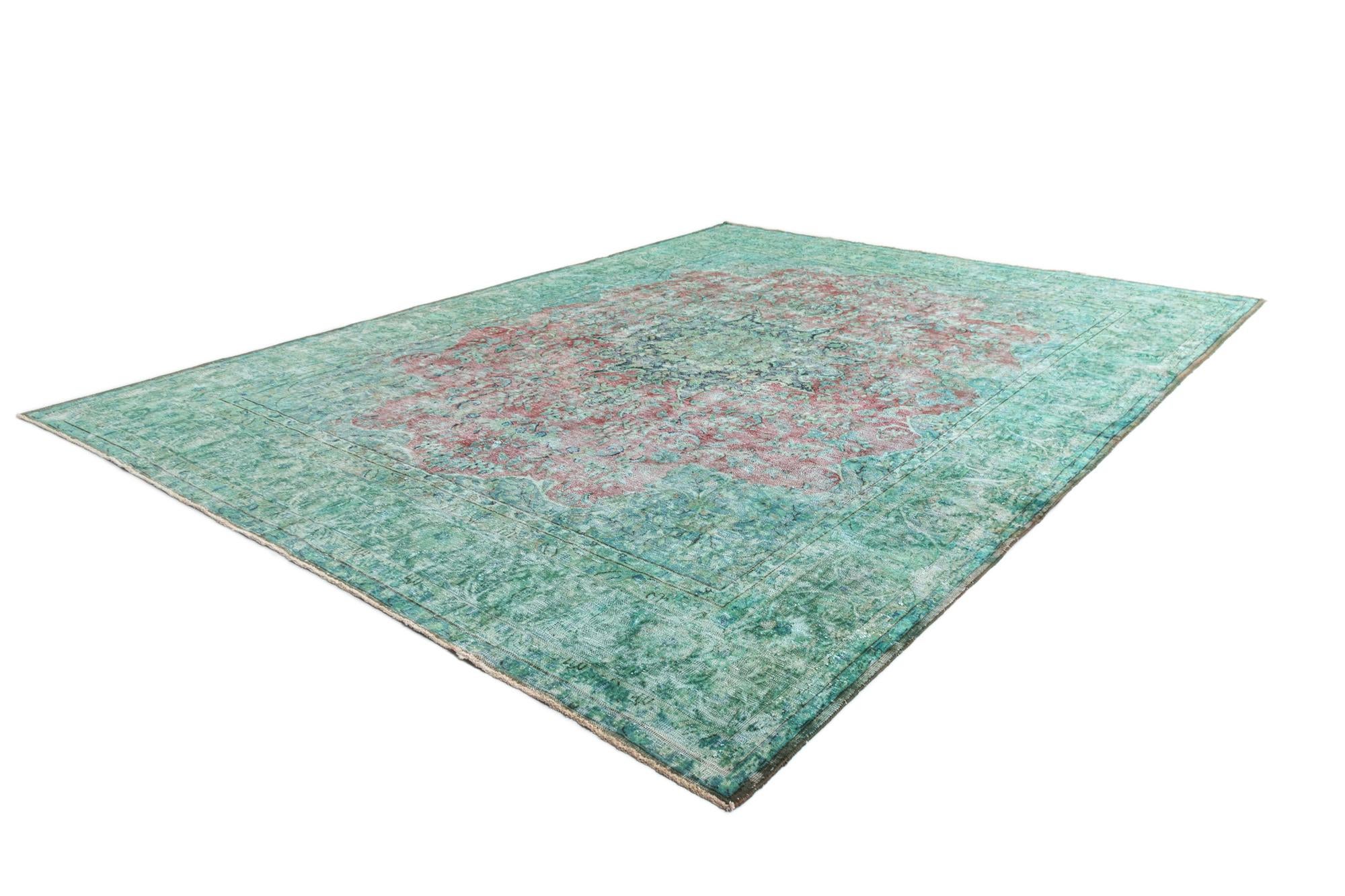 9' 10 x 13' 2 Vintage Royal Wool Rug