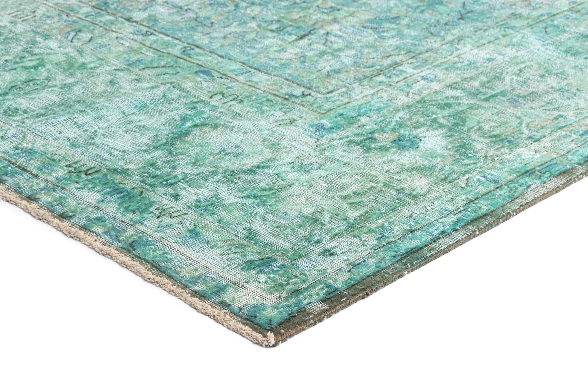 9' 10 x 13' 2 Vintage Royal Wool Rug