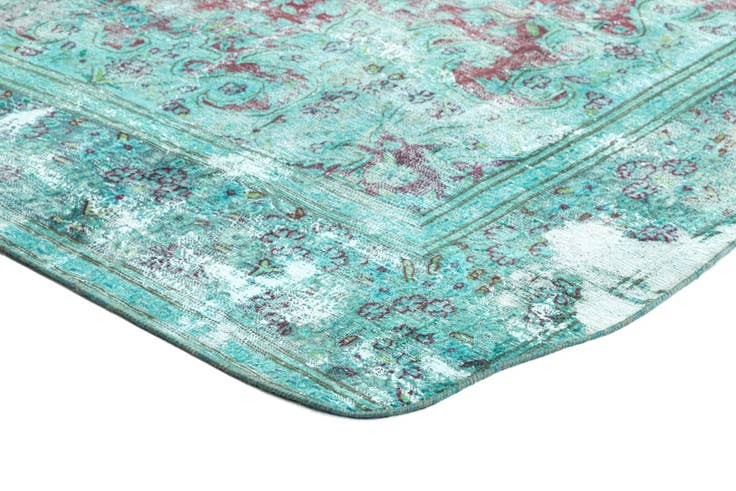 Detail image of 8' 2 x 11' 5 Vintage Royal Wool Rug