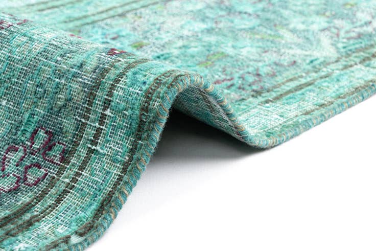 Detail image of 8' 2 x 11' 5 Vintage Royal Wool Rug