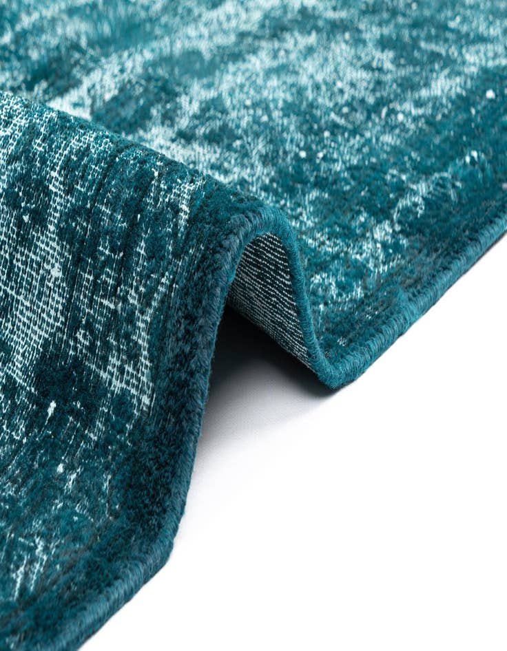 Detail image of 9' 6 x 12' 6 Vintage Royal Wool Rug