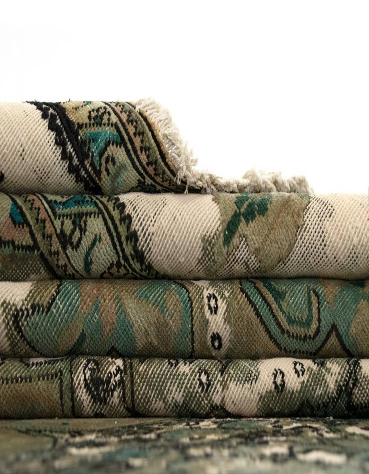 Detail image of 9' 10 x 12' 11  Hand Knotted Vintage Royal Persian Wool Rug