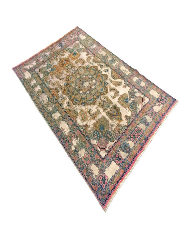 Detail image of 6' x 9' 4  Hand Knotted Vintage Royal Persian Wool Rug