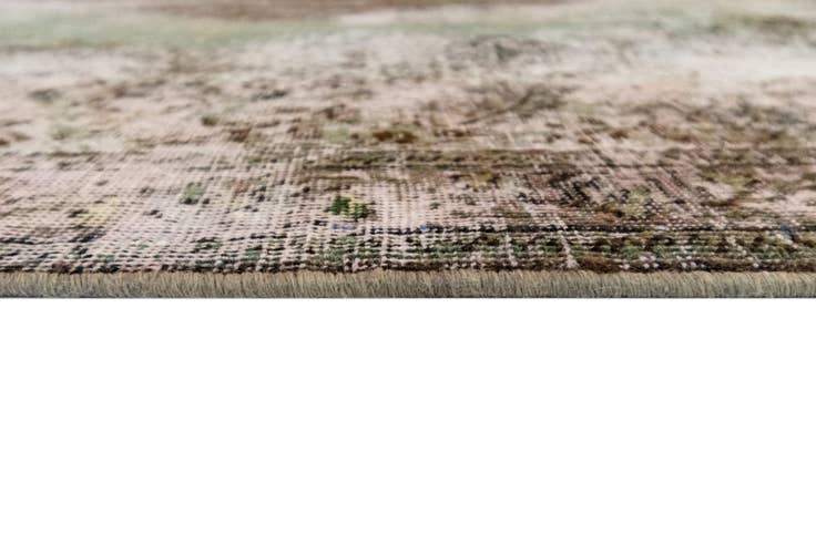 Detail image of 9' 9 x 12' 8 Vintage Royal Wool Rug