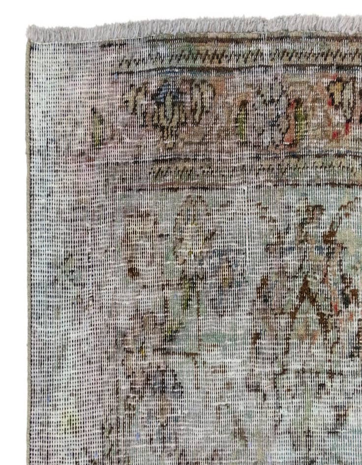 Detail image of 9' 9 x 12' 8 Vintage Royal Wool Rug