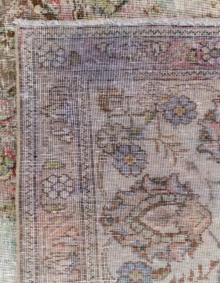 Detail image of 9' 9 x 12' 8 Vintage Royal Wool Rug