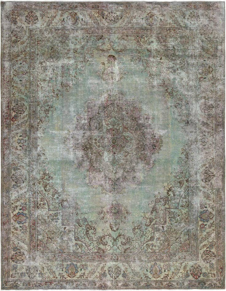 Detail image of 9' 9 x 12' 8 Vintage Royal Wool Rug
