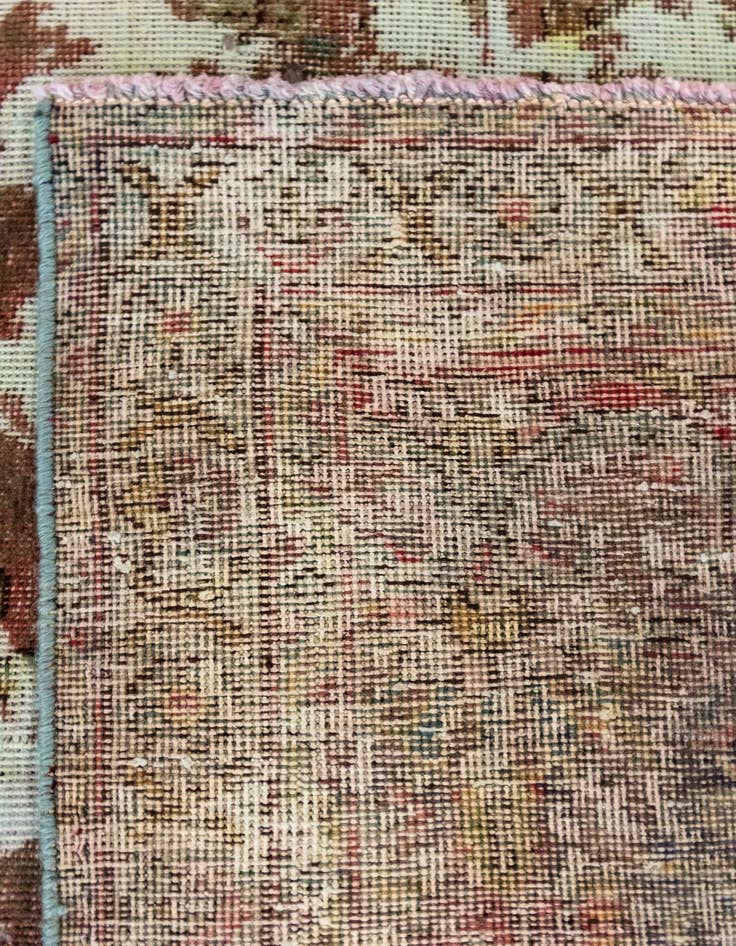 Detail image of 10' x 12' 11 Vintage Royal Wool Rug