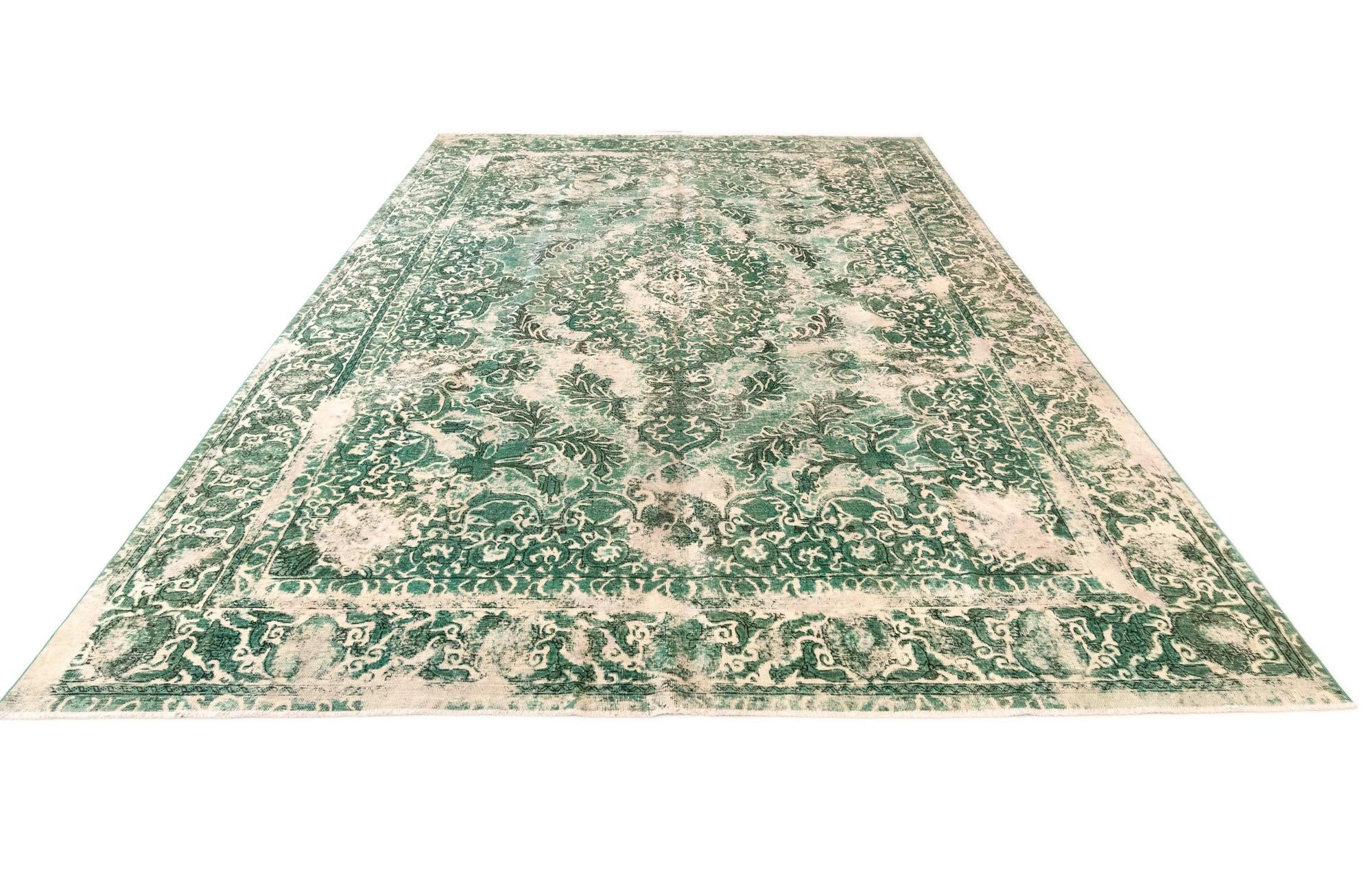 9' 4 x 13' 1 Vintage Royal Wool Rug