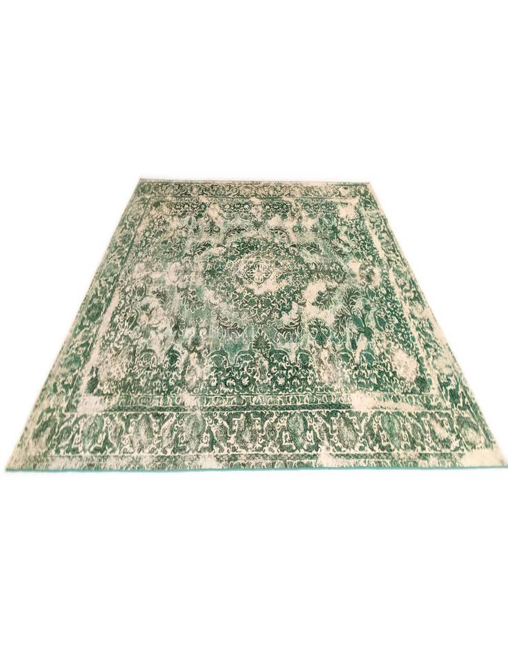 Detail image of 9' 4 x 13' 1 Vintage Royal Wool Rug