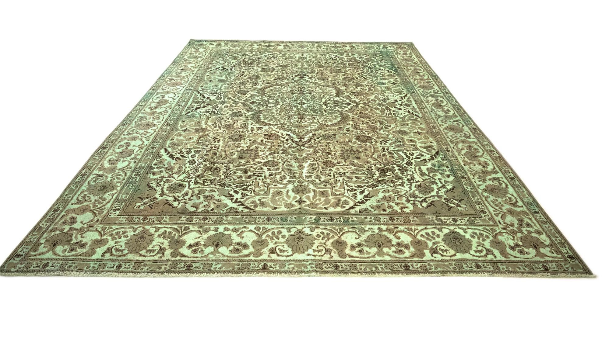 9' 8 x 12' 6 Vintage Royal Wool Rug