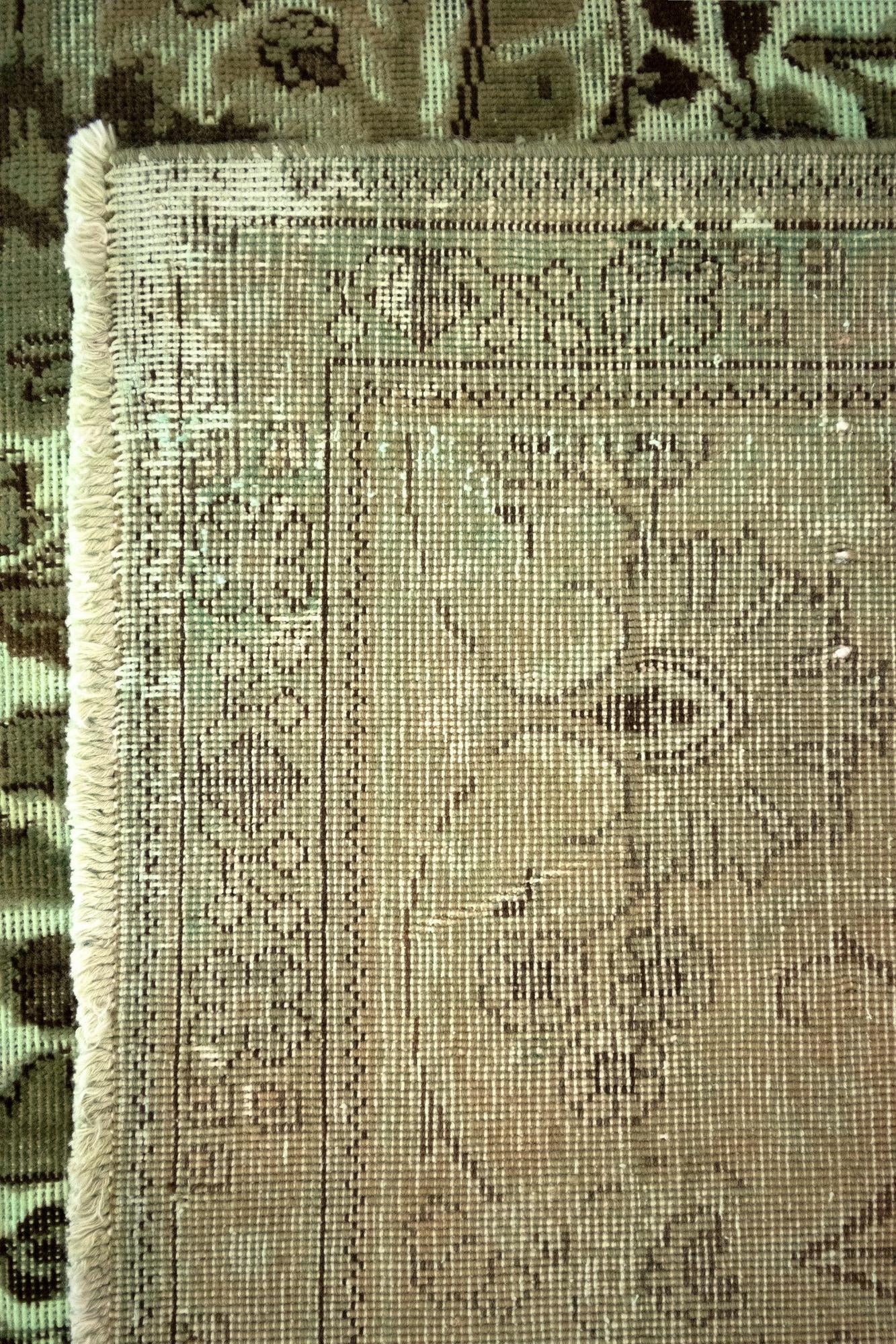 9' 8 x 12' 6 Vintage Royal Wool Rug
