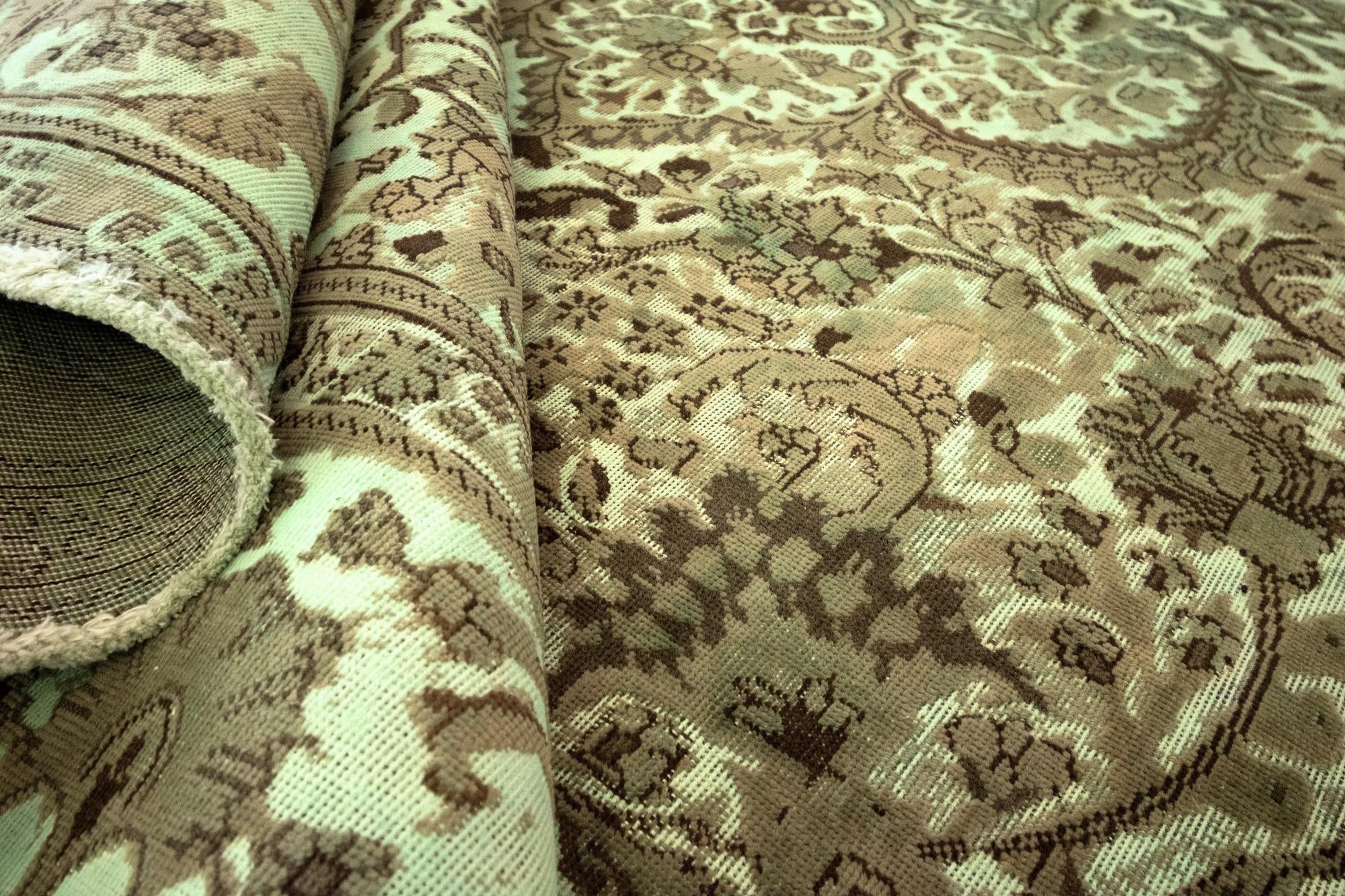9' 8 x 12' 6 Vintage Royal Wool Rug