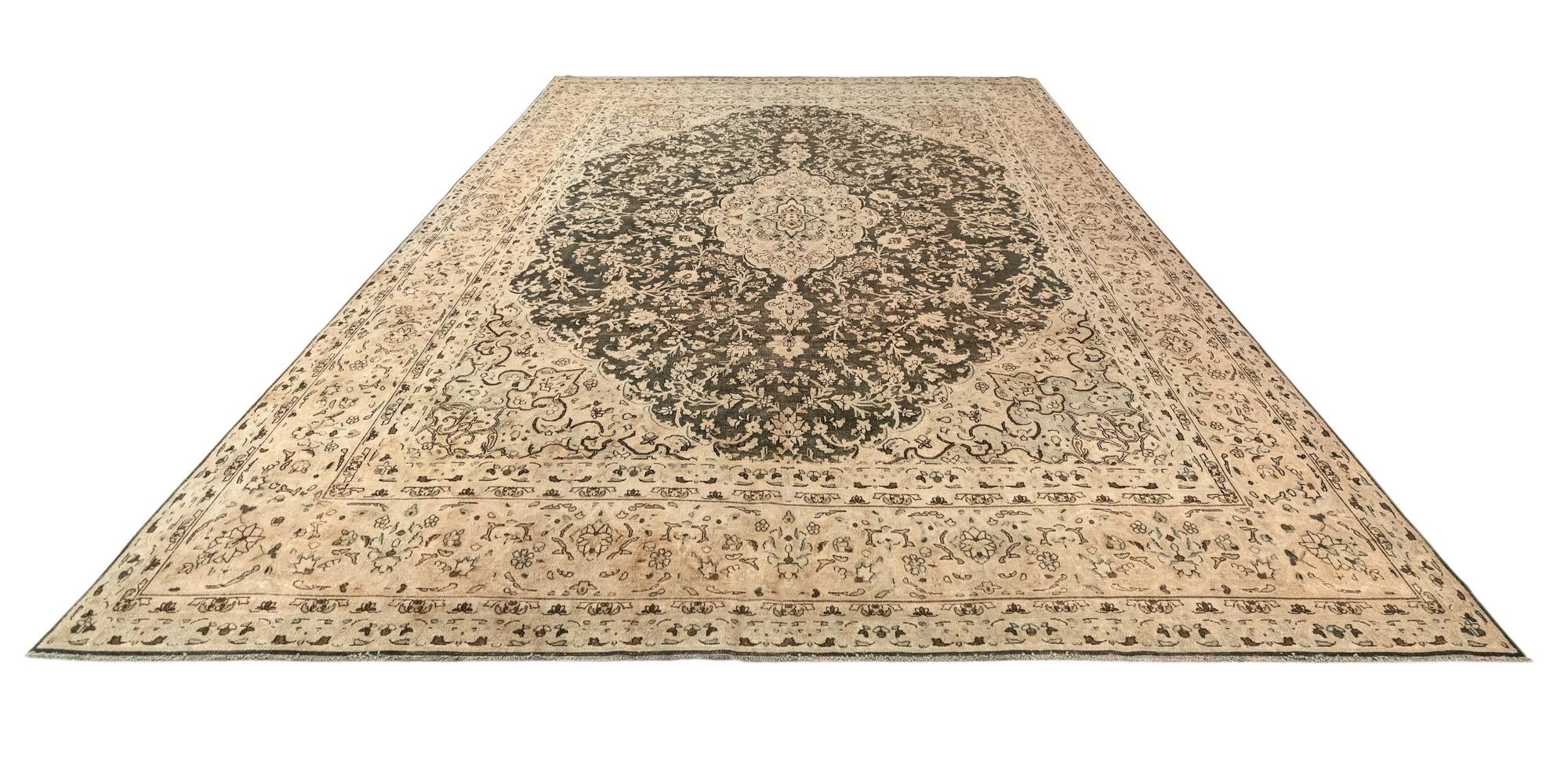 10' x 13' 5 Vintage Royal Wool Rug